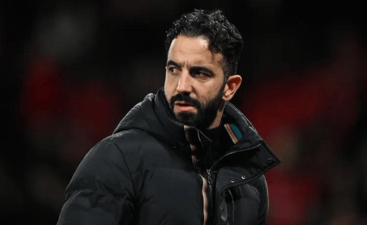 打破宿命！热刺胜曼联欧联杯夺冠，破咒之年，热刺、凯恩双双夺冠