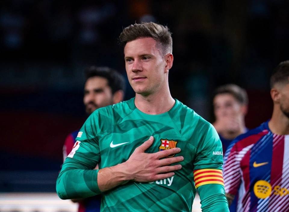 英雄迟暮！特狮与巴萨抗争非明智选择9年前逼宫成功一幕难复制